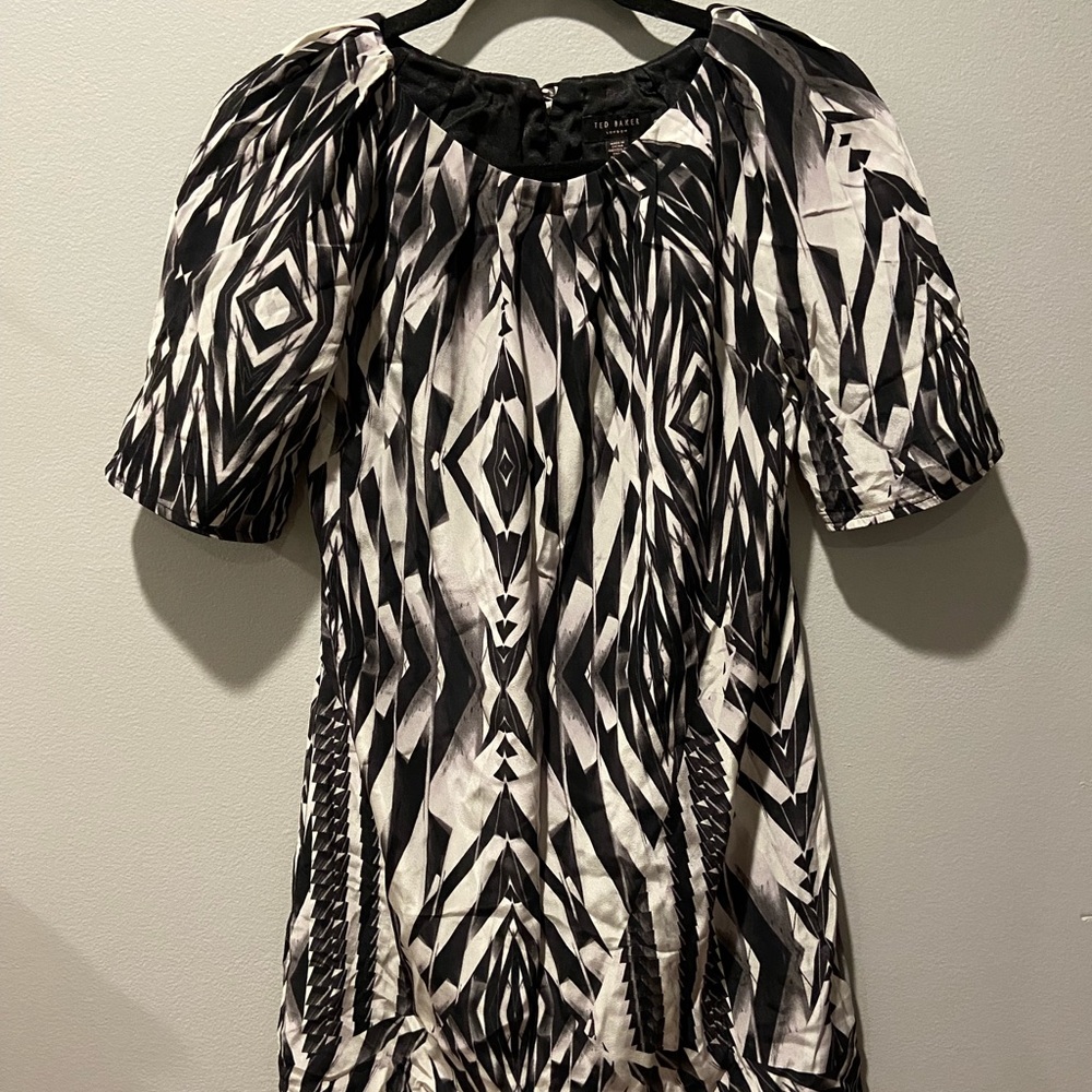 Ted Baker London Casual Puffed Sleeves T-Shirt Dress VINTAGE